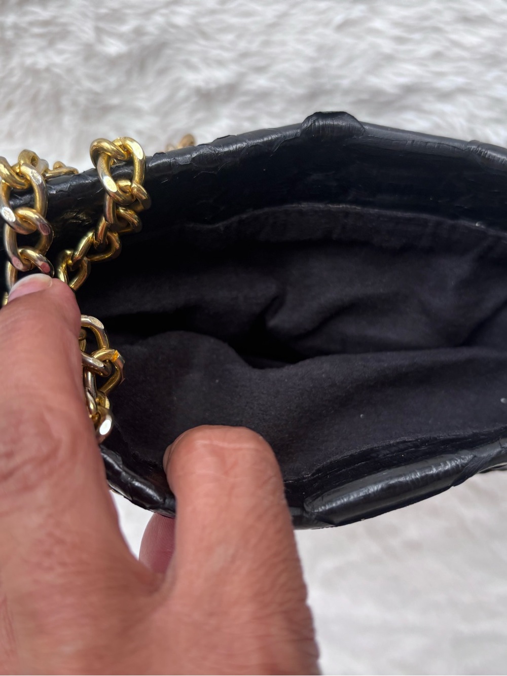 Black Python-Texture Chain Shoulder Bag - Picture 6 of 6